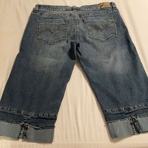 Flavour by bubblegum stretch denim capris